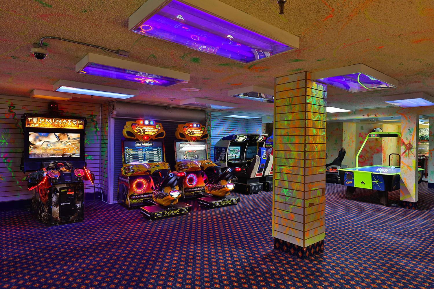 Arcade shot 2 at Edgewater Hotel & Casino Resort